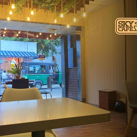 Sky Hostel Negombo Dış mekan fotoğraf